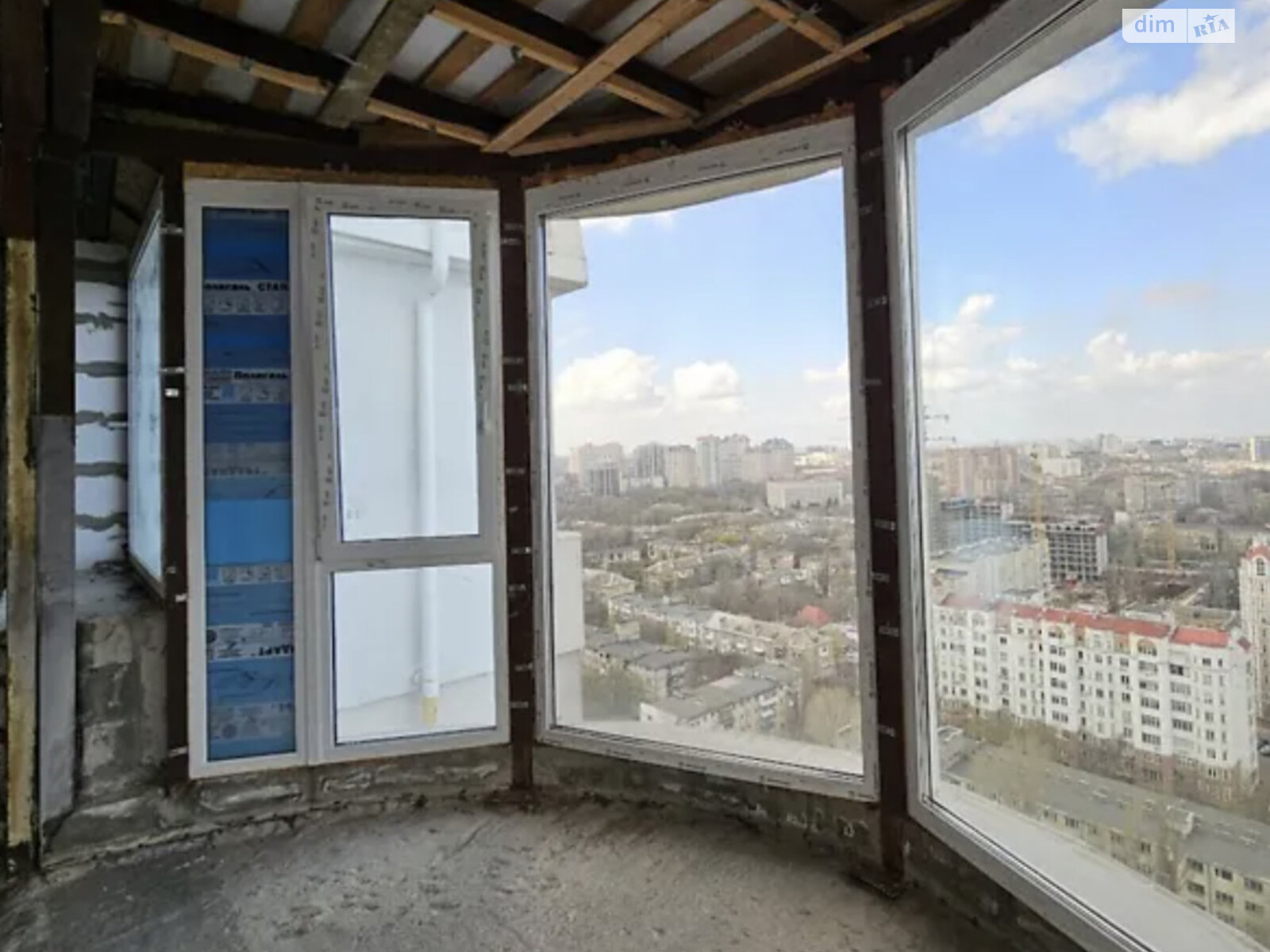 Продаж трикімнатної квартири в Одесі, на бул. Французький 22 корпус 4, район Приморський фото 1 Продаж трикімнатної квартири в Одесі, на бул. Французький 22 корпус 4, район Приморський фото 1