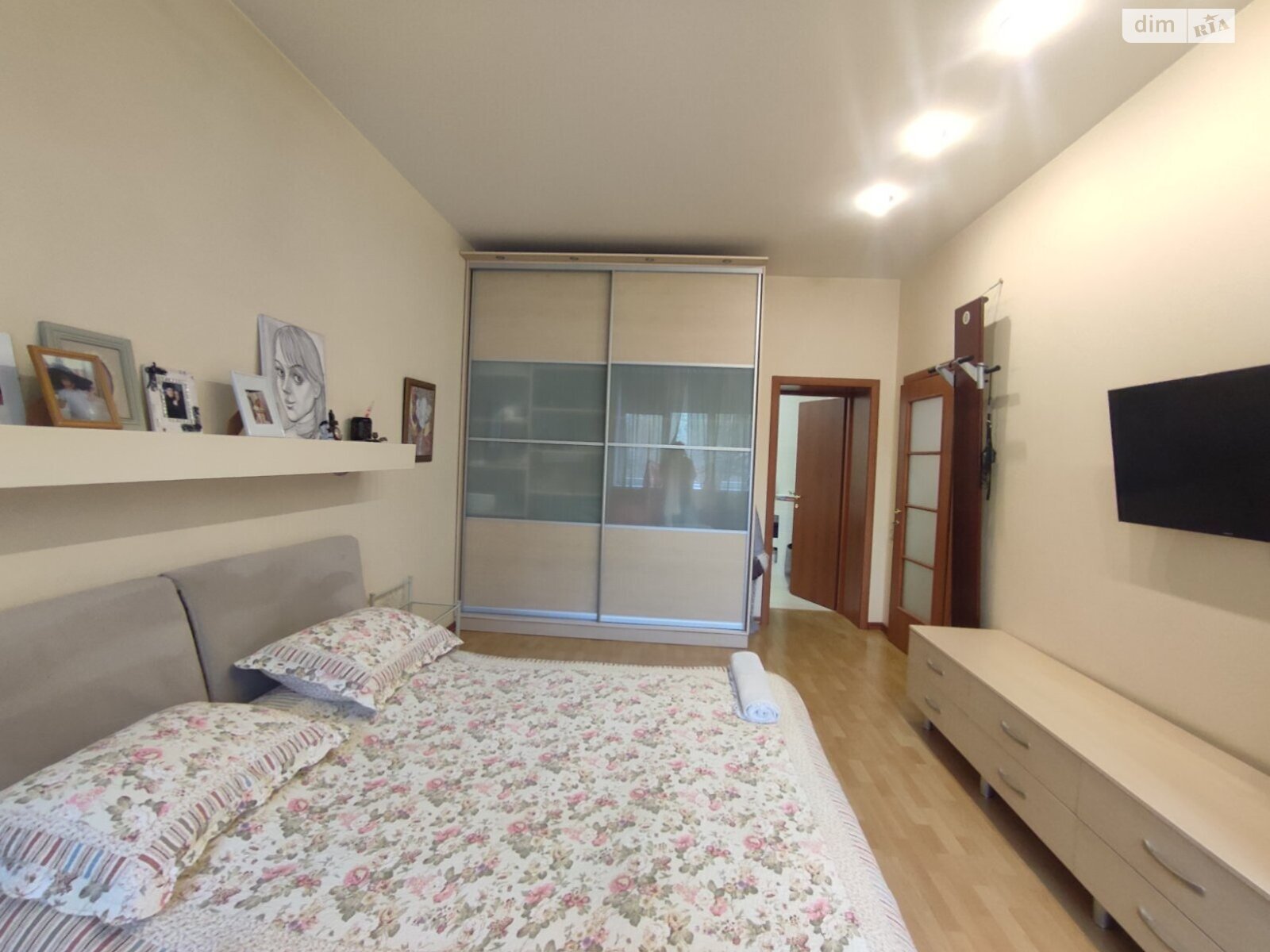 Продаж двокімнатної квартири в Одесі, на бул. Французький, район Приморський фото 1 Продаж двокімнатної квартири в Одесі, на бул. Французький, район Приморський фото 1