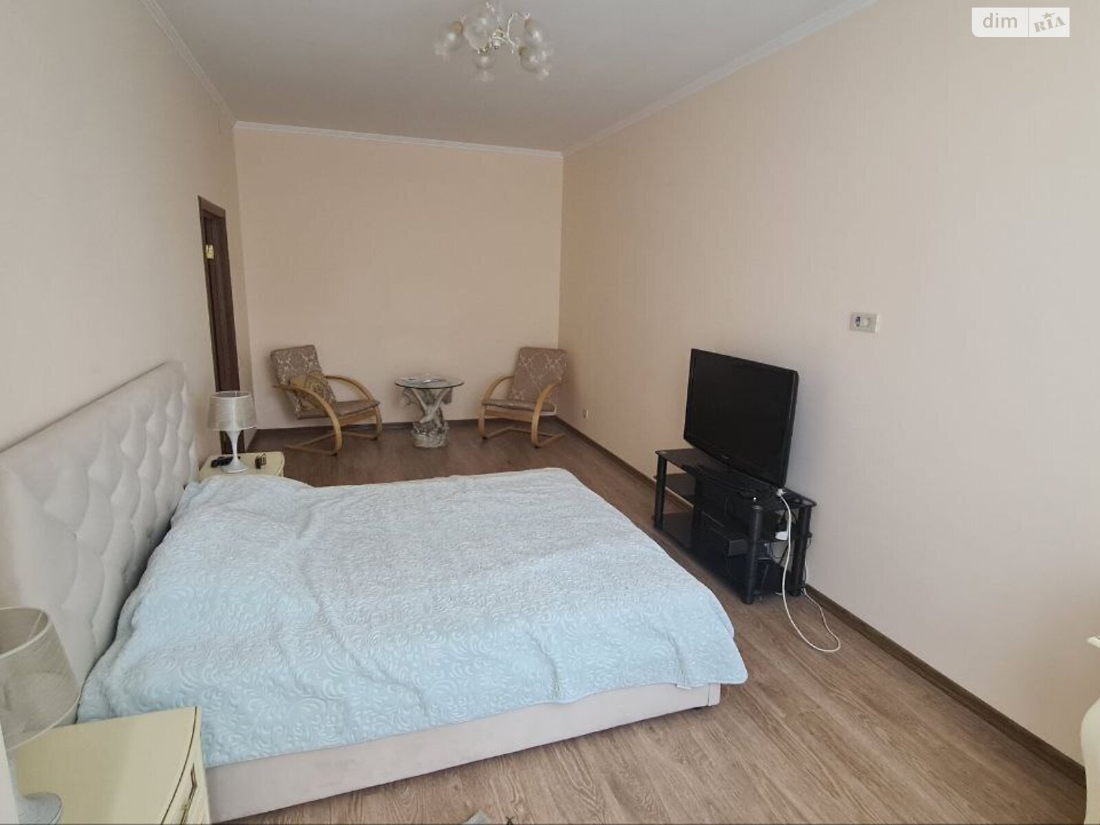 Продажа однокомнатной квартиры в Одессе, на бул. Французский 22 корпус 4, район Приморский фото 1 Продажа однокомнатной квартиры в Одессе, на бул. Французский 22 корпус 4, район Приморский фото 1