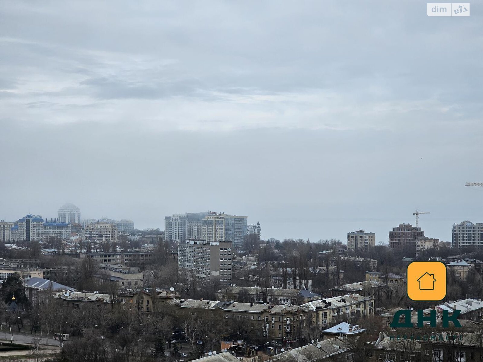 Продажа трехкомнатной квартиры в Одессе, на просп. Гагарина 19 корпус 3, район Приморский фото 1