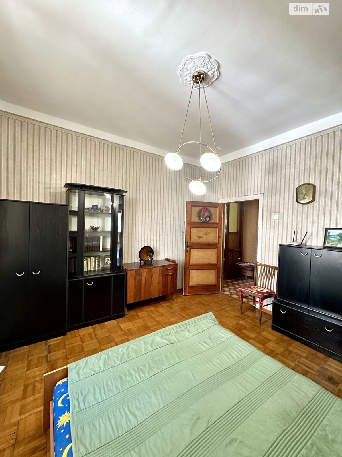 Продаж трикімнатної квартири в Одесі, на просп. Гагаріна, район Приморський фото 1 Продаж трикімнатної квартири в Одесі, на просп. Гагаріна, район Приморський фото 1