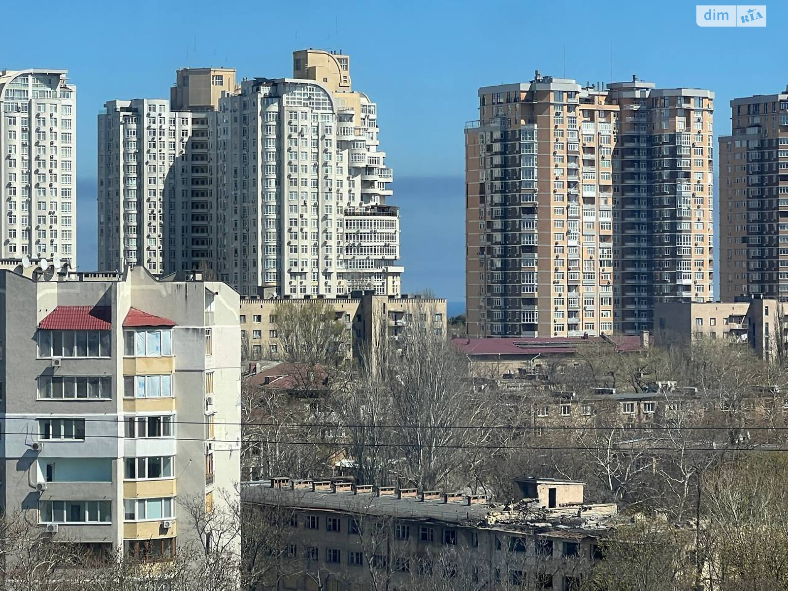 Продаж однокімнатної квартири в Одесі, на просп. Гагаріна, район Приморський фото 1 Продаж однокімнатної квартири в Одесі, на просп. Гагаріна, район Приморський фото 1