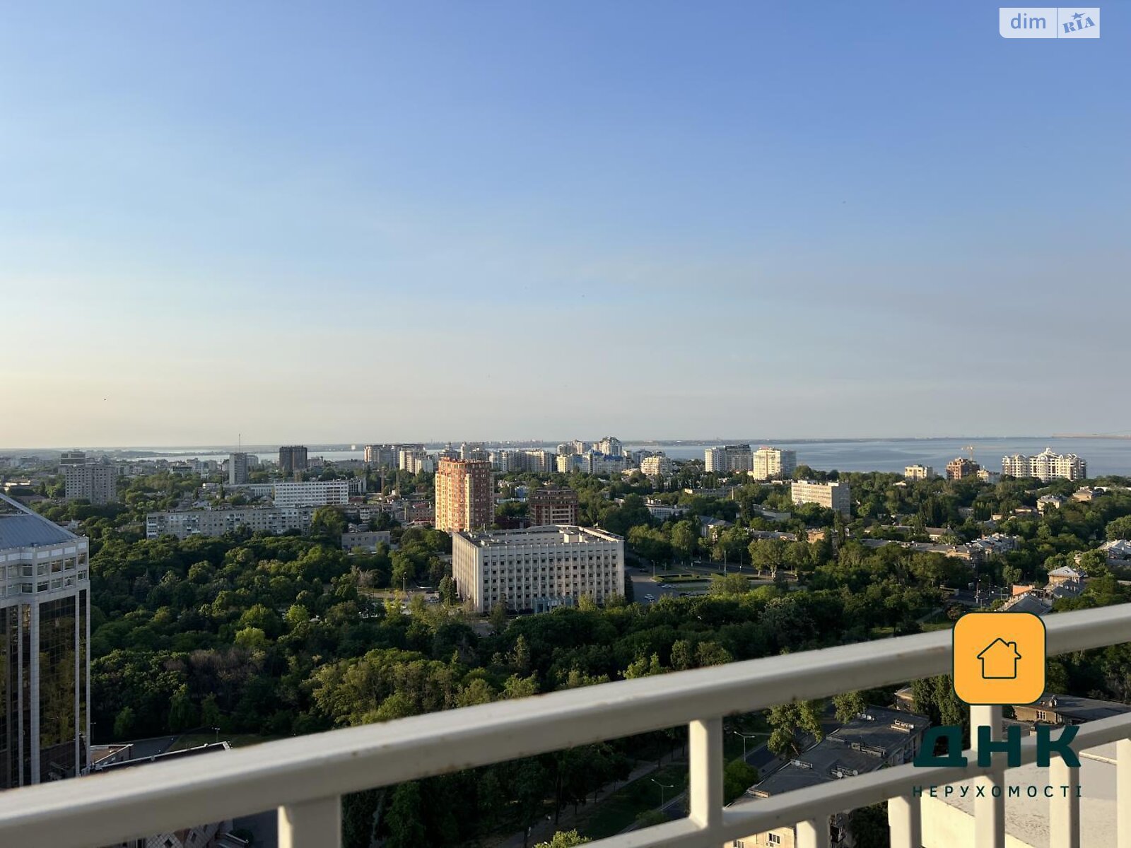 Продаж двокімнатної квартири в Одесі, на просп. Гагаріна 19А, район Приморський фото 1 Продаж двокімнатної квартири в Одесі, на просп. Гагаріна 19А, район Приморський фото 1