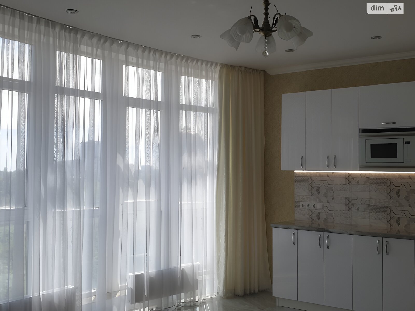 Продажа однокомнатной квартиры в Одессе, на просп. Гагарина 19В корпус 3, район Приморский фото 1 Продажа однокомнатной квартиры в Одессе, на просп. Гагарина 19В корпус 3, район Приморский фото 1
