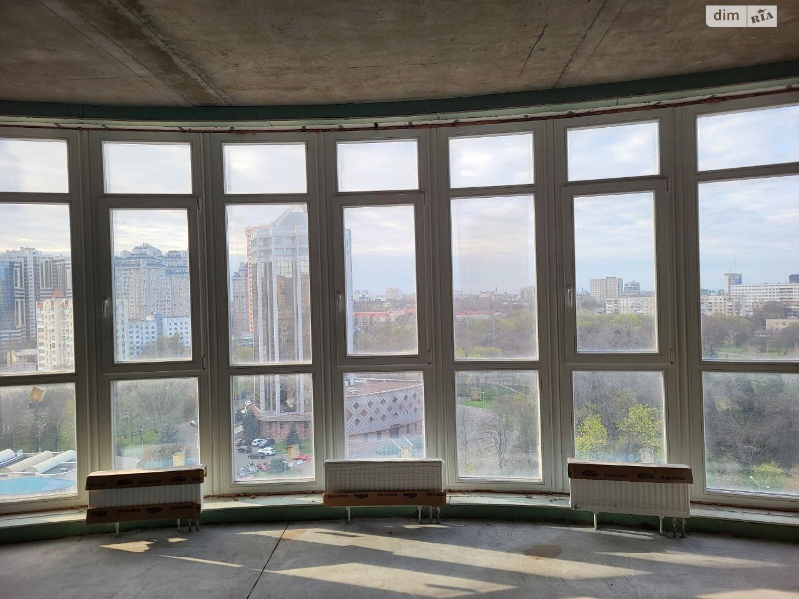 Продажа однокомнатной квартиры в Одессе, на просп. Гагарина 19 корпус 2, район Приморский фото 1 Продажа однокомнатной квартиры в Одессе, на просп. Гагарина 19 корпус 2, район Приморский фото 1