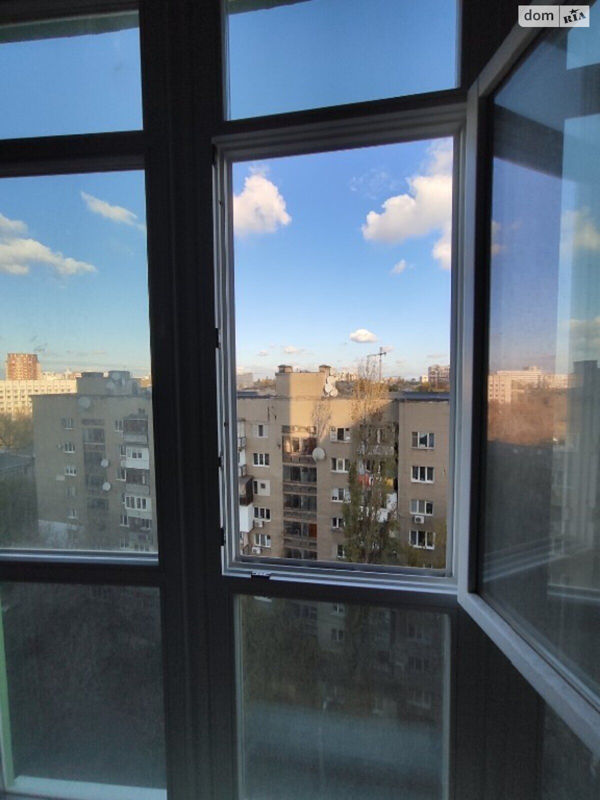 Продажа трехкомнатной квартиры в Одессе, на ул. Гагарина 19, район Приморский фото 1