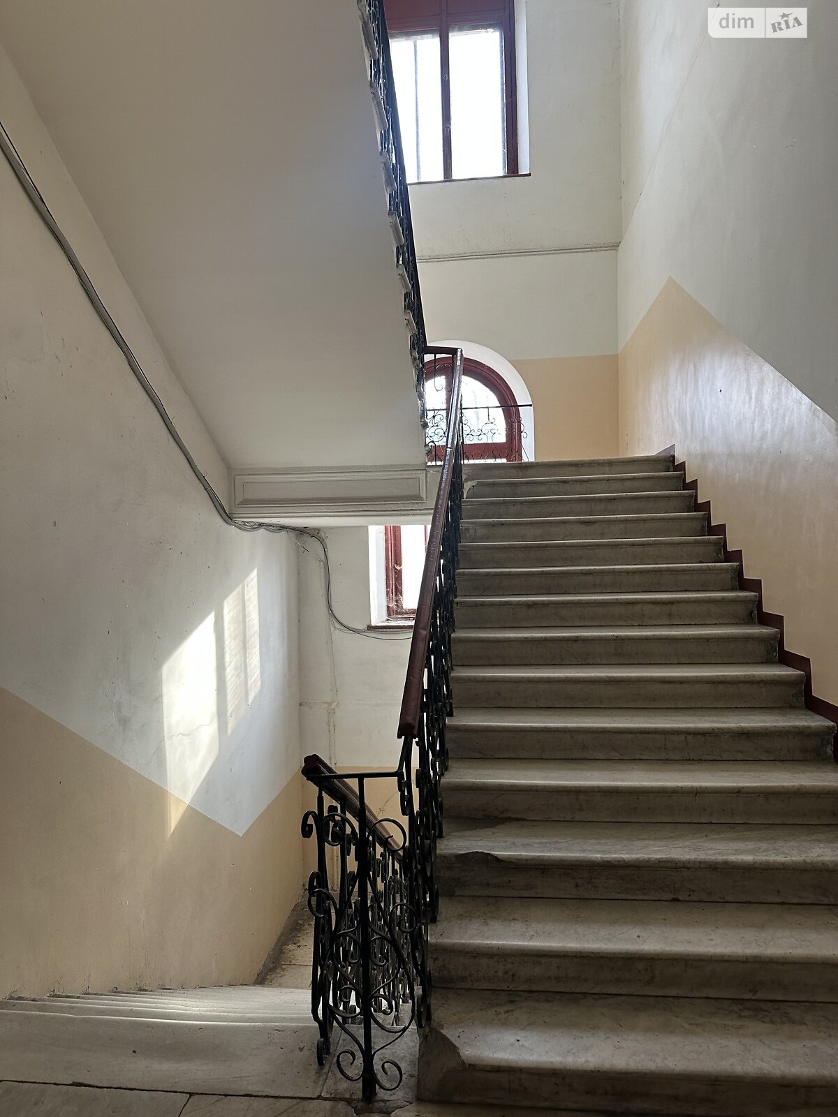 Продаж шестикімнатної квартири в Одесі, на вул. Гаванна 6, кв. 16, район Приморський фото 1 Продаж шестикімнатної квартири в Одесі, на вул. Гаванна 6, кв. 16, район Приморський фото 1