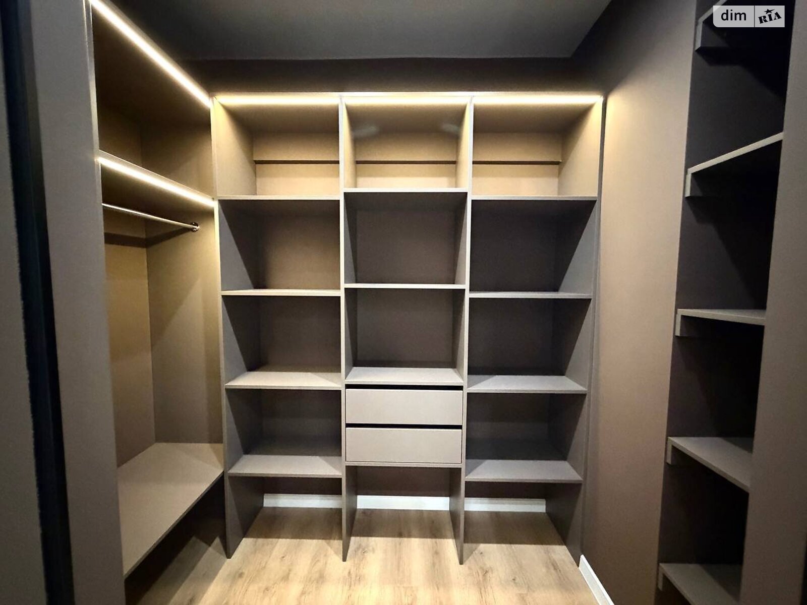 Продажа двухкомнатной квартиры в Одессе, на ул. Генуэзская, район Приморский фото 1