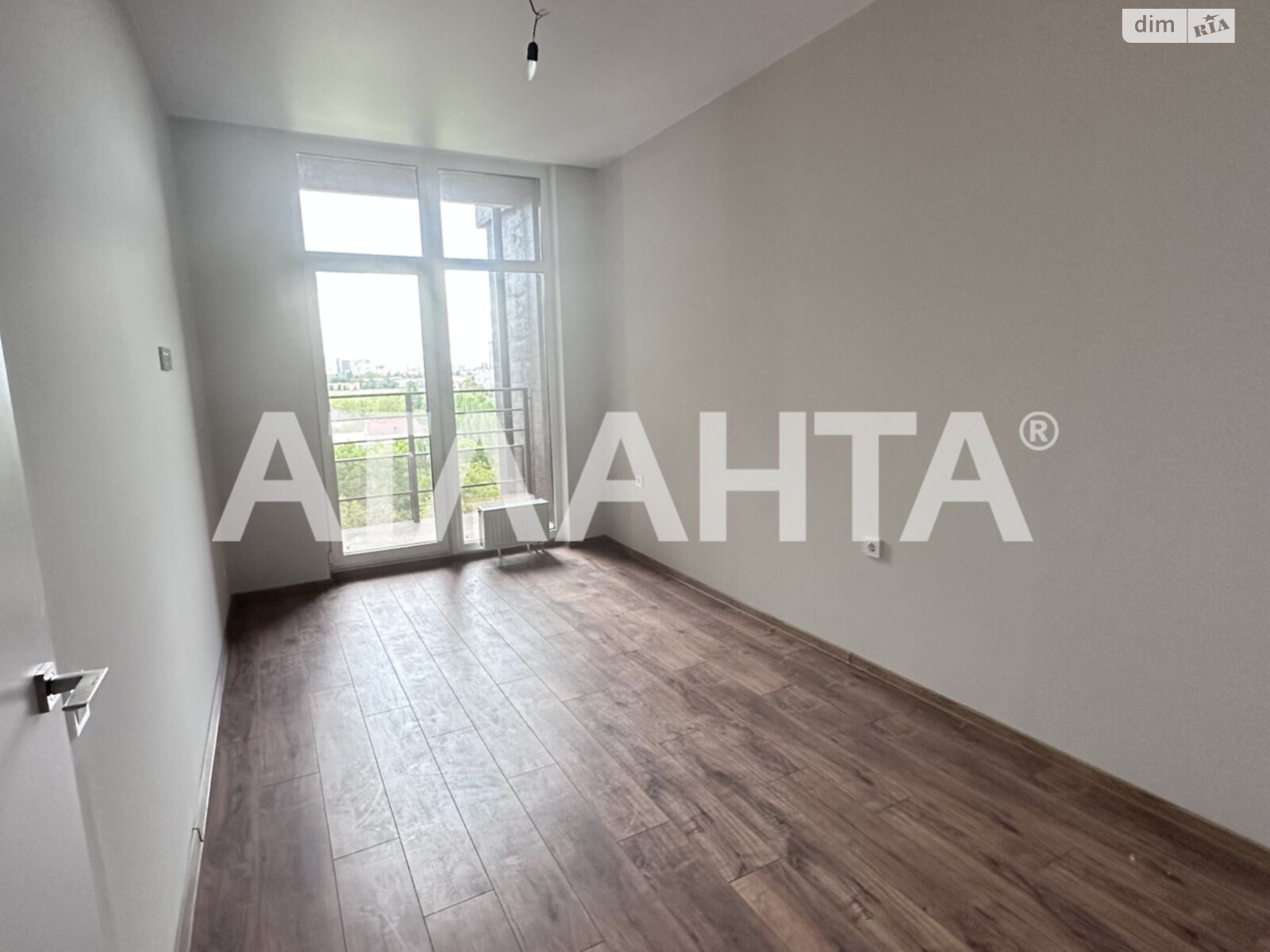 Продажа однокомнатной квартиры в Одессе, на ул. Гераневая, район Приморский фото 1 Продажа однокомнатной квартиры в Одессе, на ул. Гераневая, район Приморский фото 1