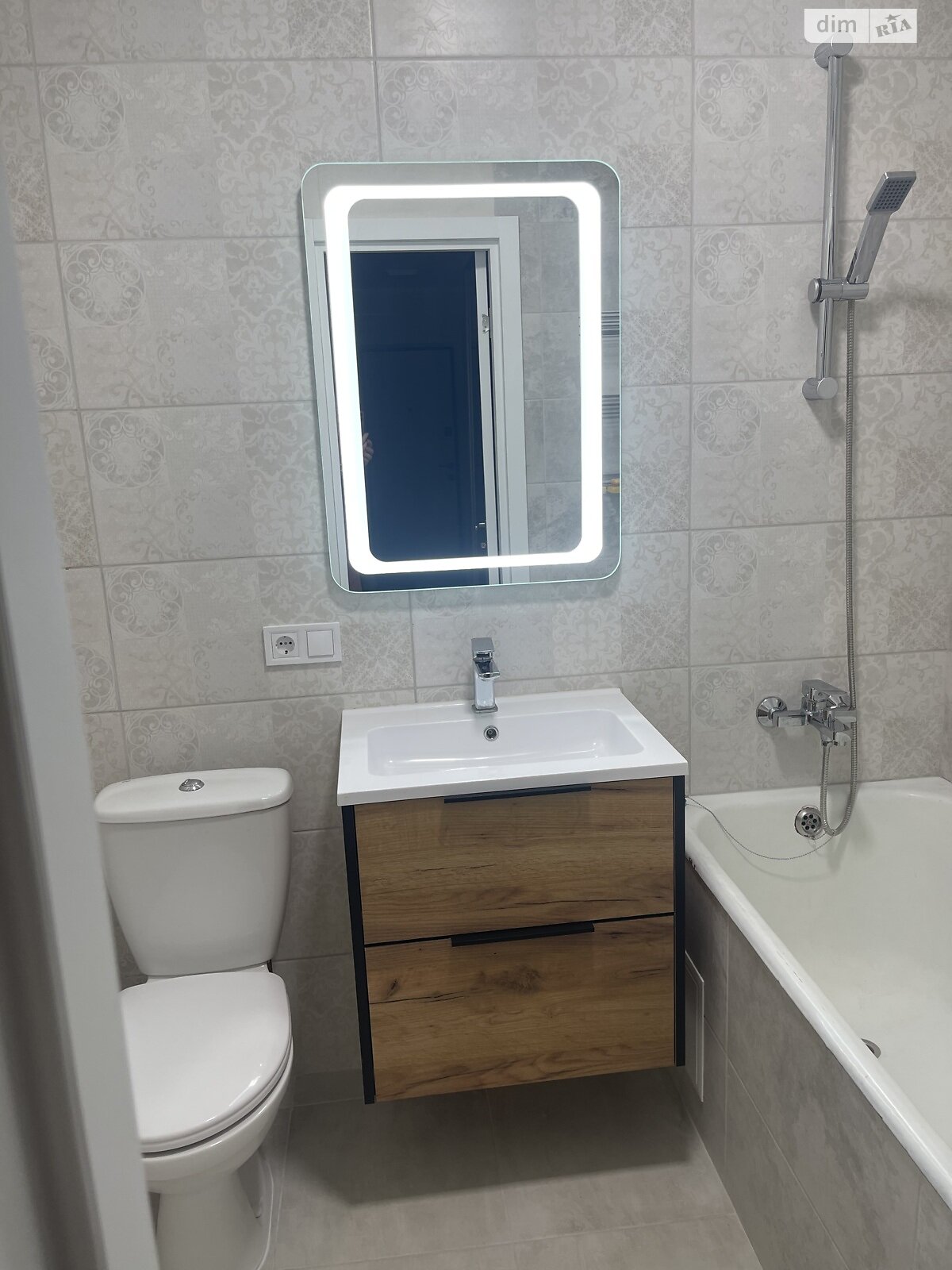 Продаж однокімнатної квартири в Одесі, на вул. Геранієва 12, район Приморський фото 1 Продаж однокімнатної квартири в Одесі, на вул. Геранієва 12, район Приморський фото 1