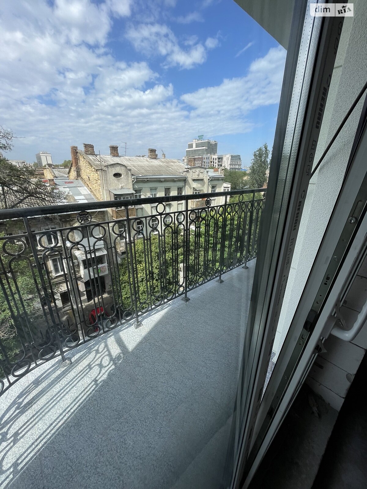 Продажа двухкомнатной квартиры в Одессе, на ул. Гимназическая 13, кв. 51, район Приморский фото 1 Продажа двухкомнатной квартиры в Одессе, на ул. Гимназическая 13, кв. 51, район Приморский фото 1