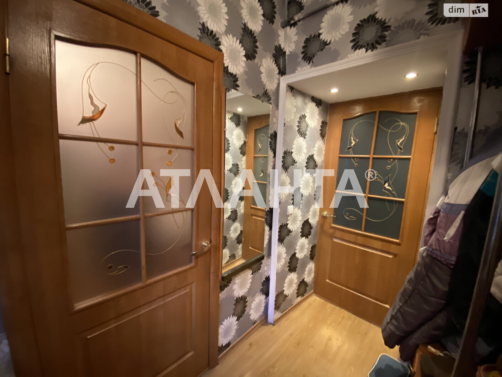 Продаж трикімнатної квартири в Одесі, на вул. Гімназична, район Приморський фото 1 Продаж трикімнатної квартири в Одесі, на вул. Гімназична, район Приморський фото 1