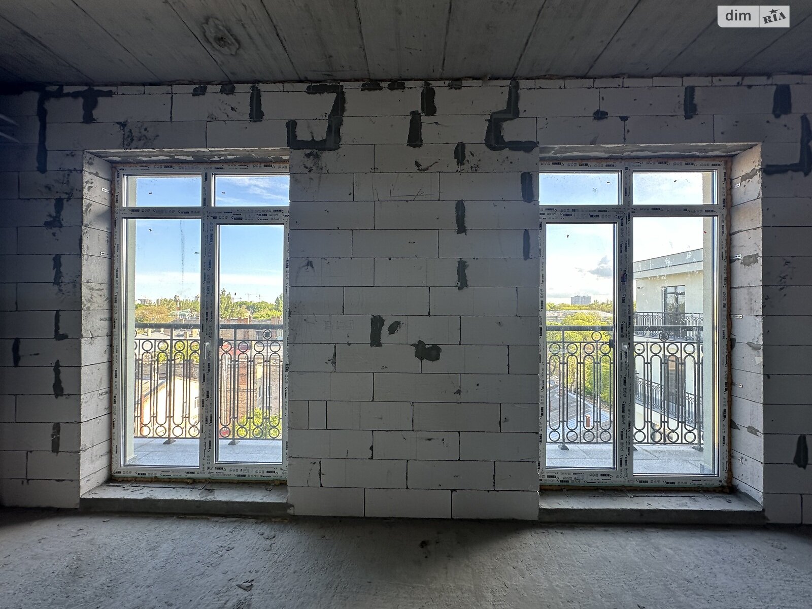Продаж трикімнатної квартири в Одесі, на вул. Гімназична 13, район Приморський фото 1 Продаж трикімнатної квартири в Одесі, на вул. Гімназична 13, район Приморський фото 1
