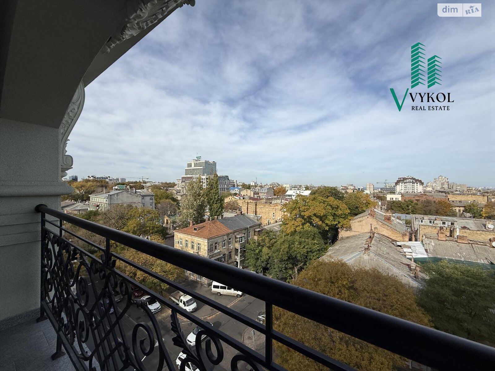 Продаж чотирикімнатної квартири в Одесі, на вул. Гімназична 13, район Приморський фото 1 Продаж чотирикімнатної квартири в Одесі, на вул. Гімназична 13, район Приморський фото 1