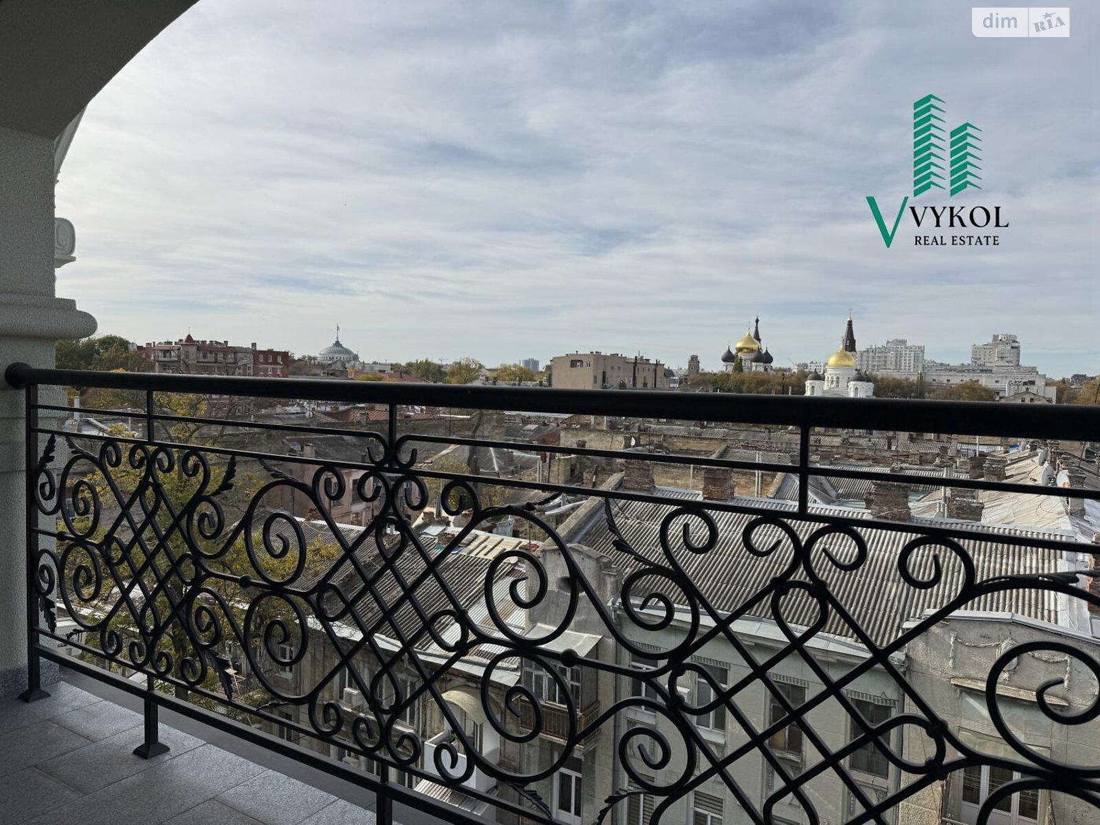 Продаж чотирикімнатної квартири в Одесі, на вул. Гімназична 13, район Приморський фото 1 Продаж чотирикімнатної квартири в Одесі, на вул. Гімназична 13, район Приморський фото 1