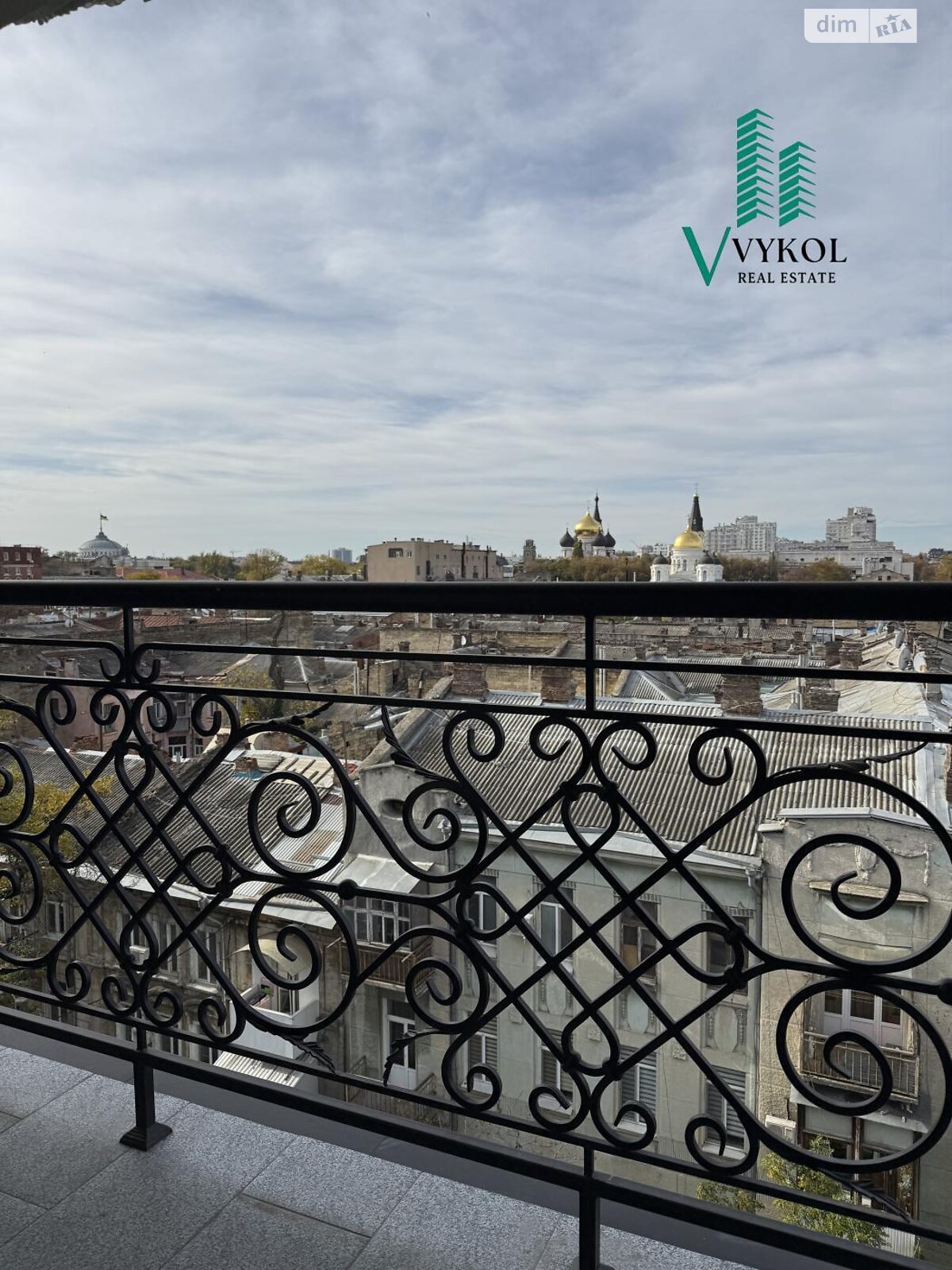 Продаж чотирикімнатної квартири в Одесі, на вул. Гімназична 13, район Приморський фото 1 Продаж чотирикімнатної квартири в Одесі, на вул. Гімназична 13, район Приморський фото 1