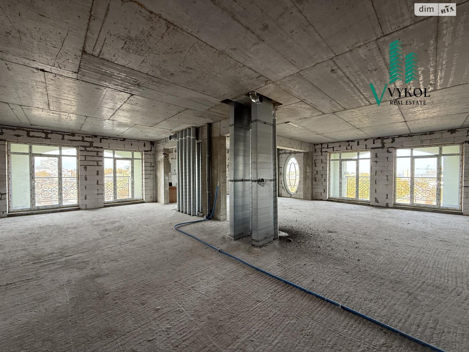 Продаж чотирикімнатної квартири в Одесі, на вул. Гімназична 13, район Приморський фото 1 Продаж чотирикімнатної квартири в Одесі, на вул. Гімназична 13, район Приморський фото 1