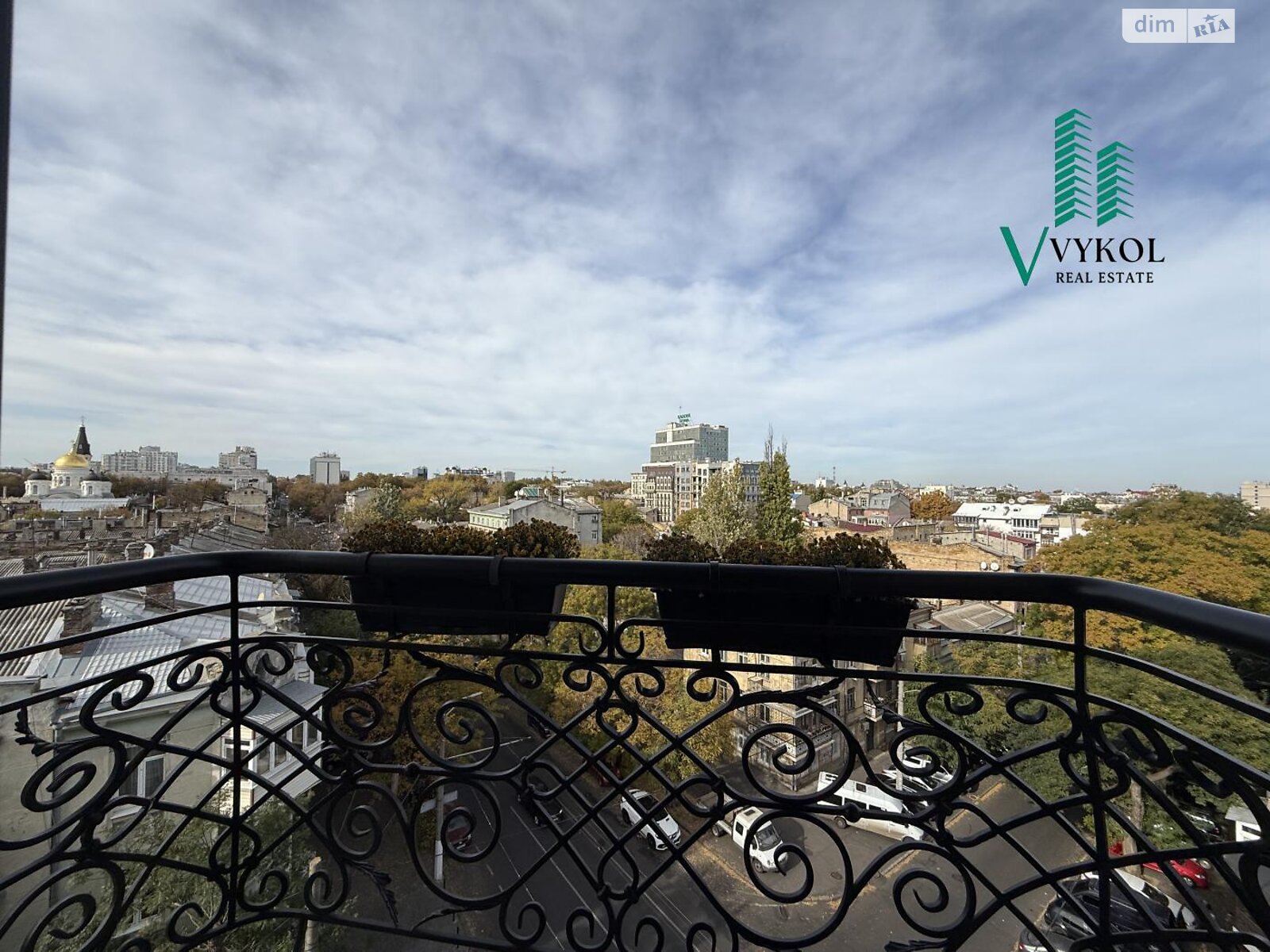 Продаж чотирикімнатної квартири в Одесі, на вул. Гімназична 13, район Приморський фото 1 Продаж чотирикімнатної квартири в Одесі, на вул. Гімназична 13, район Приморський фото 1