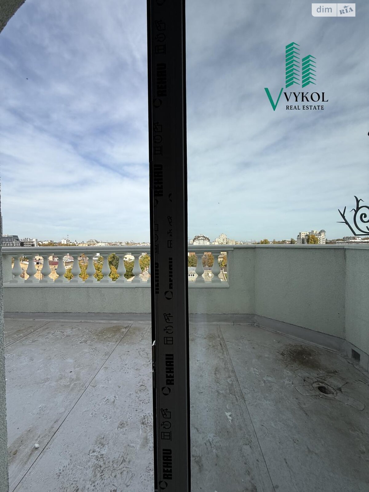 Продаж однокімнатної квартири в Одесі, на вул. Гімназична 13, район Приморський фото 1