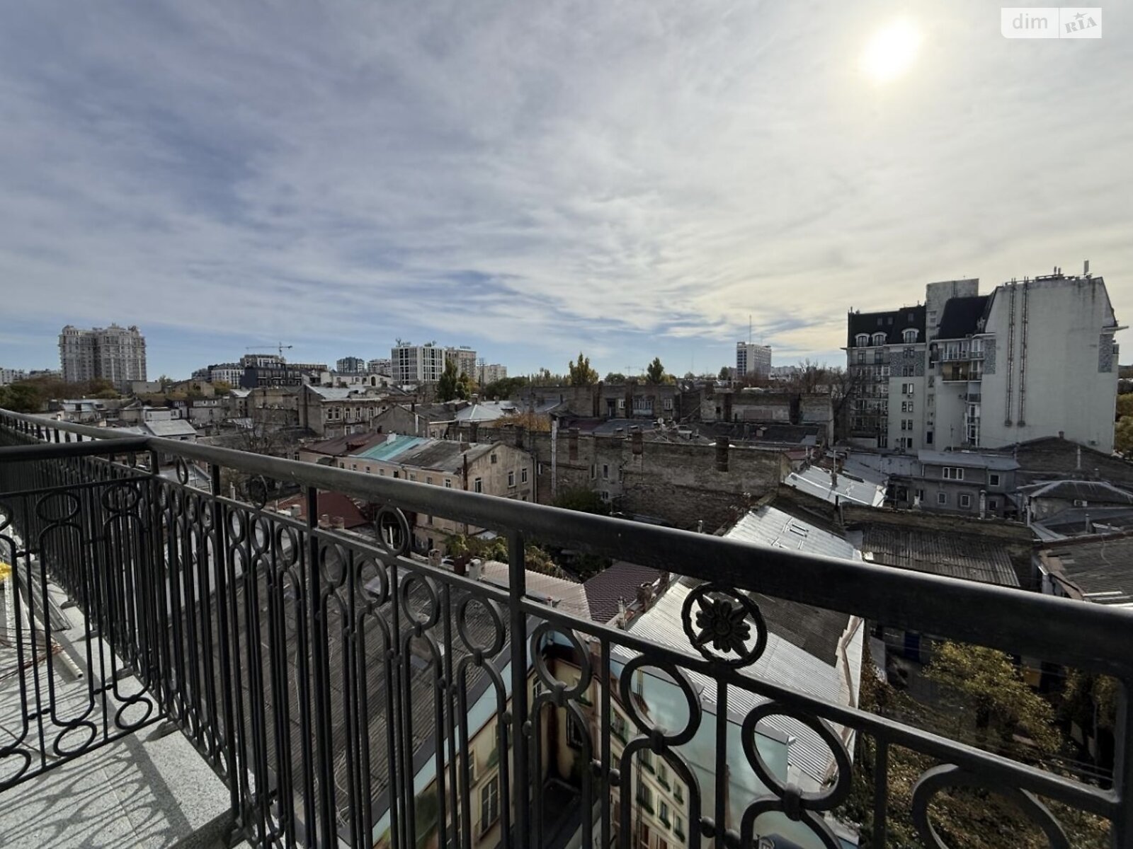 Продаж однокімнатної квартири в Одесі, на вул. Гімназична 13, район Приморський фото 1