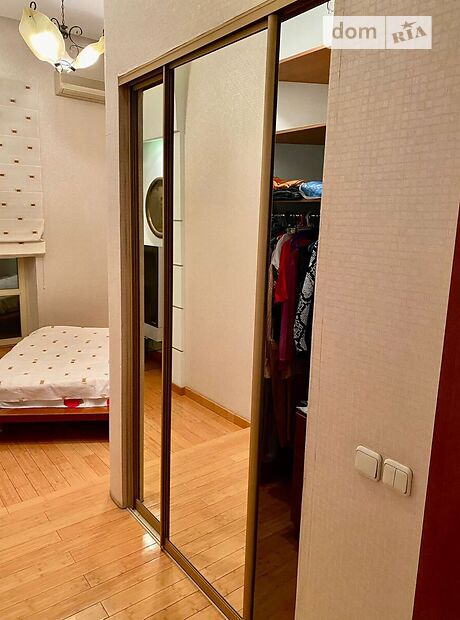 Продажа четырехкомнатной квартиры в Одессе, на ул. Гоголя 14, район Приморский фото 1 Продажа четырехкомнатной квартиры в Одессе, на ул. Гоголя 14, район Приморский фото 1