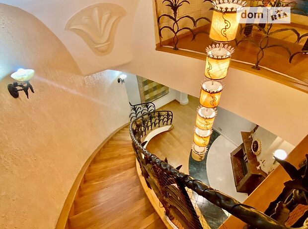 Продажа четырехкомнатной квартиры в Одессе, на ул. Гоголя 14, район Приморский фото 1 Продажа четырехкомнатной квартиры в Одессе, на ул. Гоголя 14, район Приморский фото 1