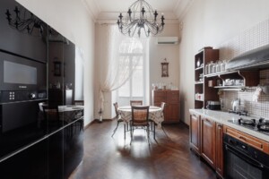 Продажа трехкомнатной квартиры в Одессе, на ул. Гоголя, район Приморский фото 2