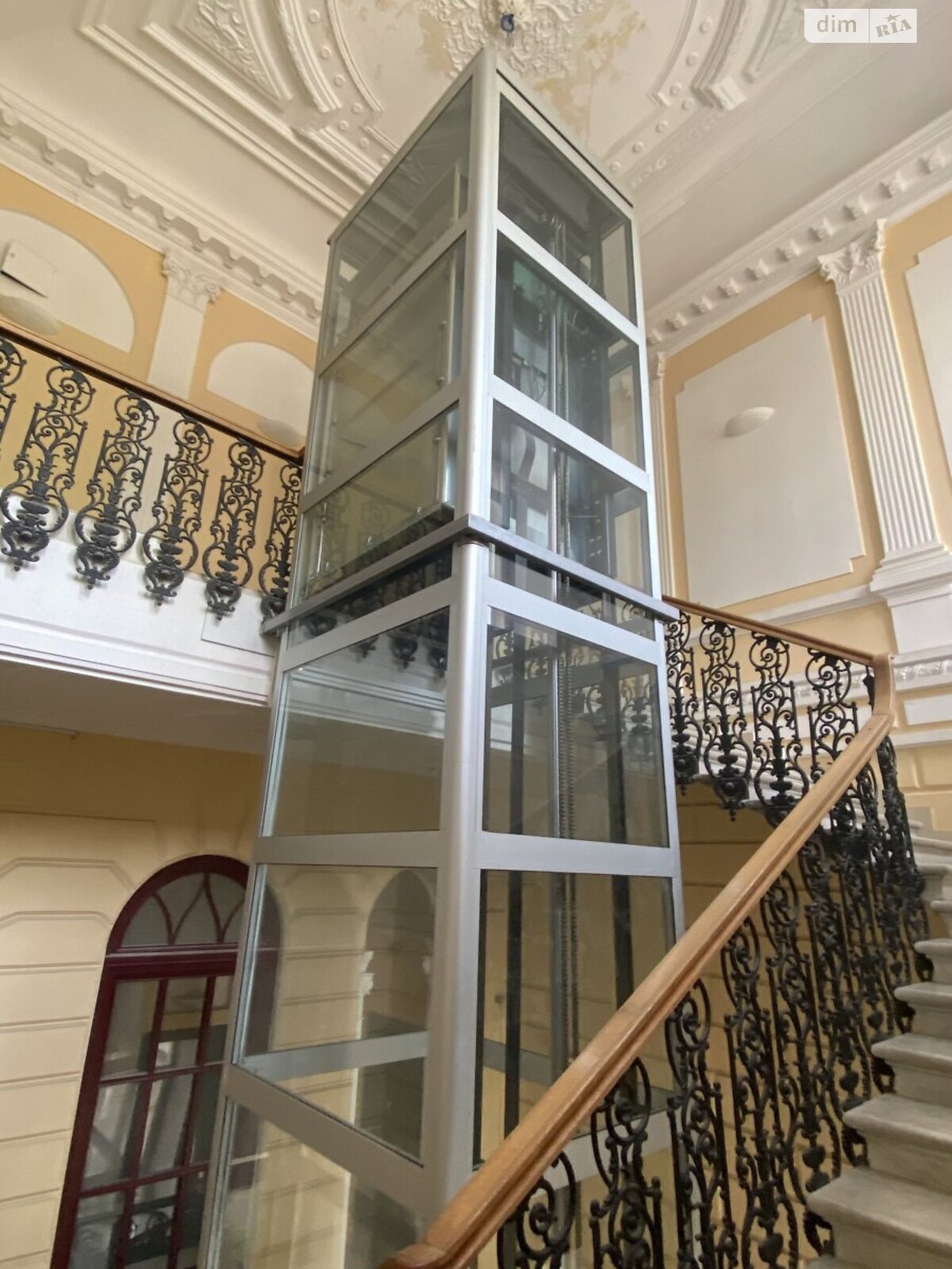 Продаж двокімнатної квартири в Одесі, на вул. Гоголя, район Приморський фото 1 Продаж двокімнатної квартири в Одесі, на вул. Гоголя, район Приморський фото 1