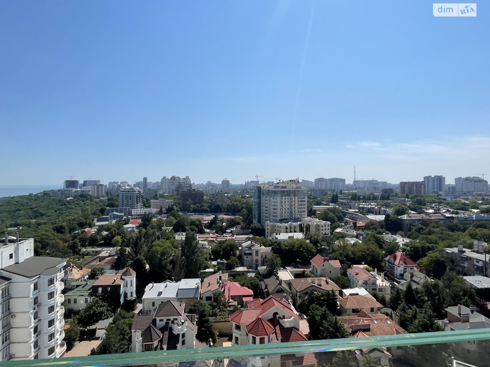 Продажа трехкомнатной квартиры в Одессе, на ул. Вице-адмирала Азарова, район Приморский фото 1