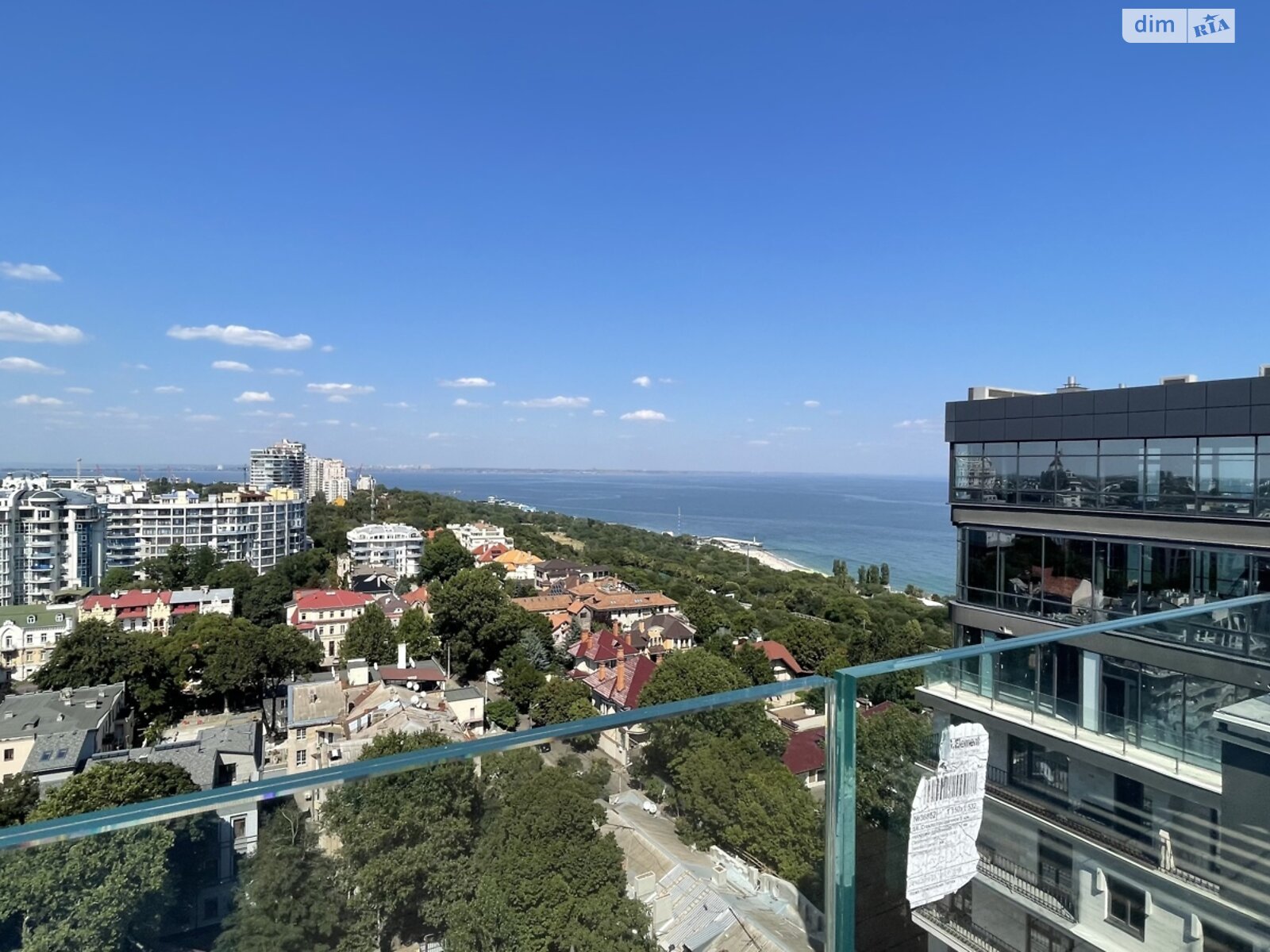 Продажа трехкомнатной квартиры в Одессе, на ул. Вице-адмирала Азарова, район Приморский фото 1