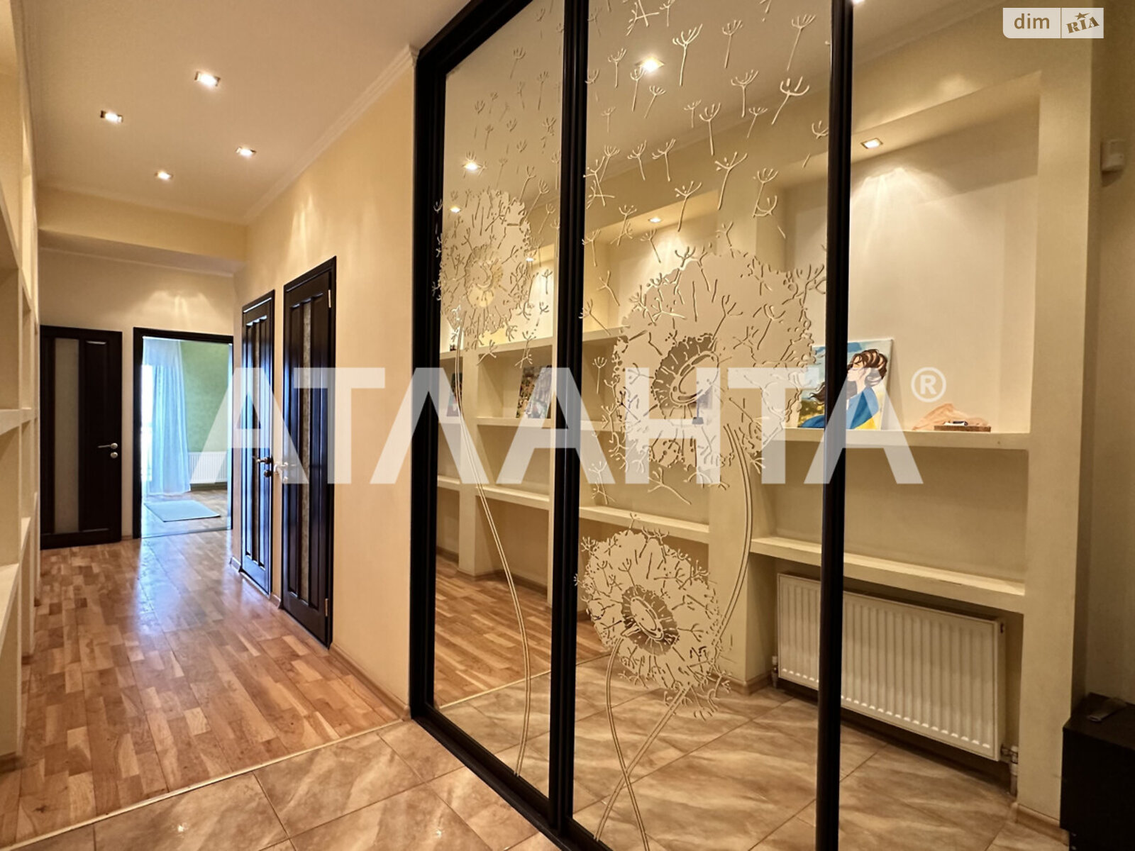 Продажа трехкомнатной квартиры в Одессе, на ул. Гимназическая, район Центр фото 1 Продажа трехкомнатной квартиры в Одессе, на ул. Гимназическая, район Центр фото 1