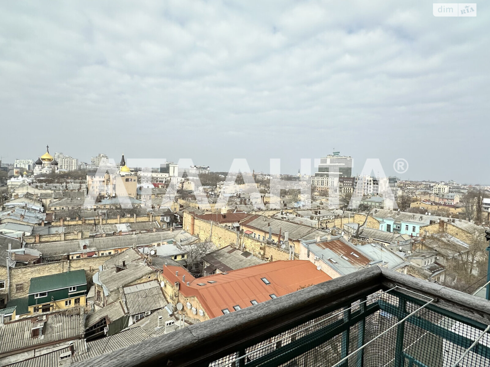 Продажа трехкомнатной квартиры в Одессе, на ул. Гимназическая, район Центр фото 1 Продажа трехкомнатной квартиры в Одессе, на ул. Гимназическая, район Центр фото 1