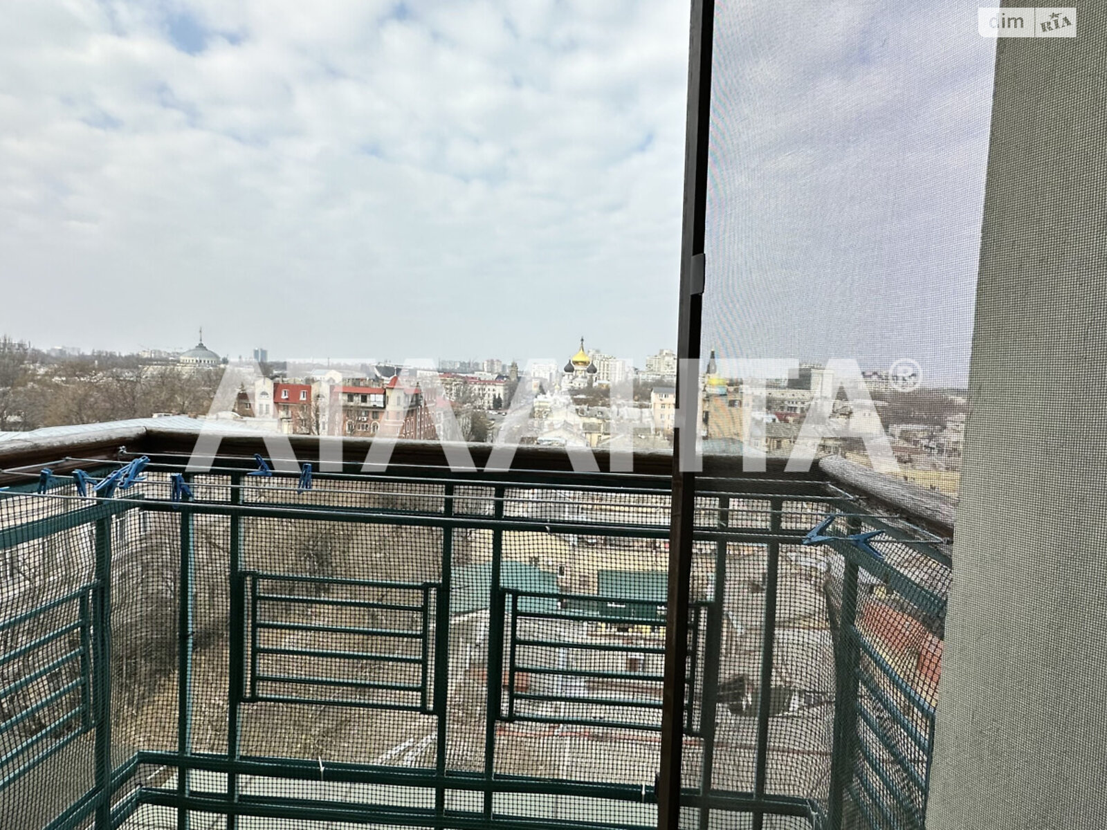 Продажа трехкомнатной квартиры в Одессе, на ул. Гимназическая, район Центр фото 1 Продажа трехкомнатной квартиры в Одессе, на ул. Гимназическая, район Центр фото 1