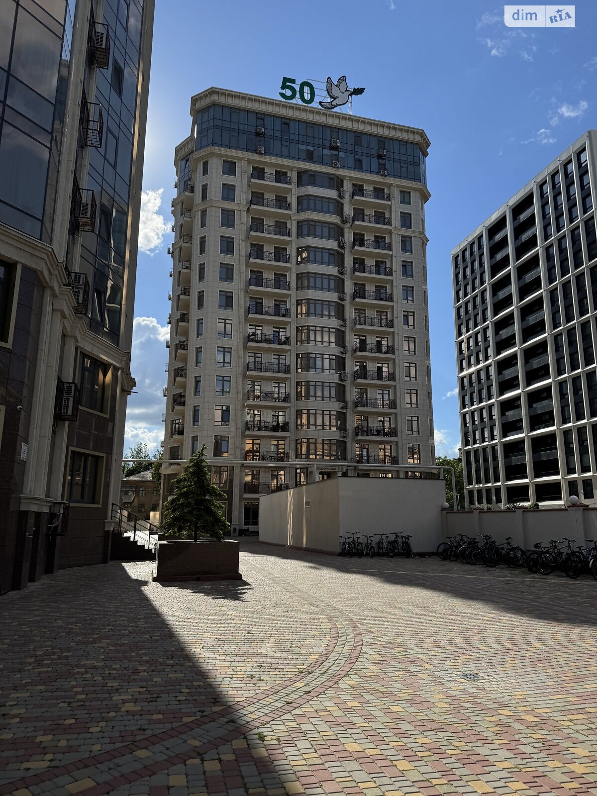 Продаж трикімнатної квартири в Одесі, на бул. Італійський 1В, район Приморський фото 1 Продаж трикімнатної квартири в Одесі, на бул. Італійський 1В, район Приморський фото 1