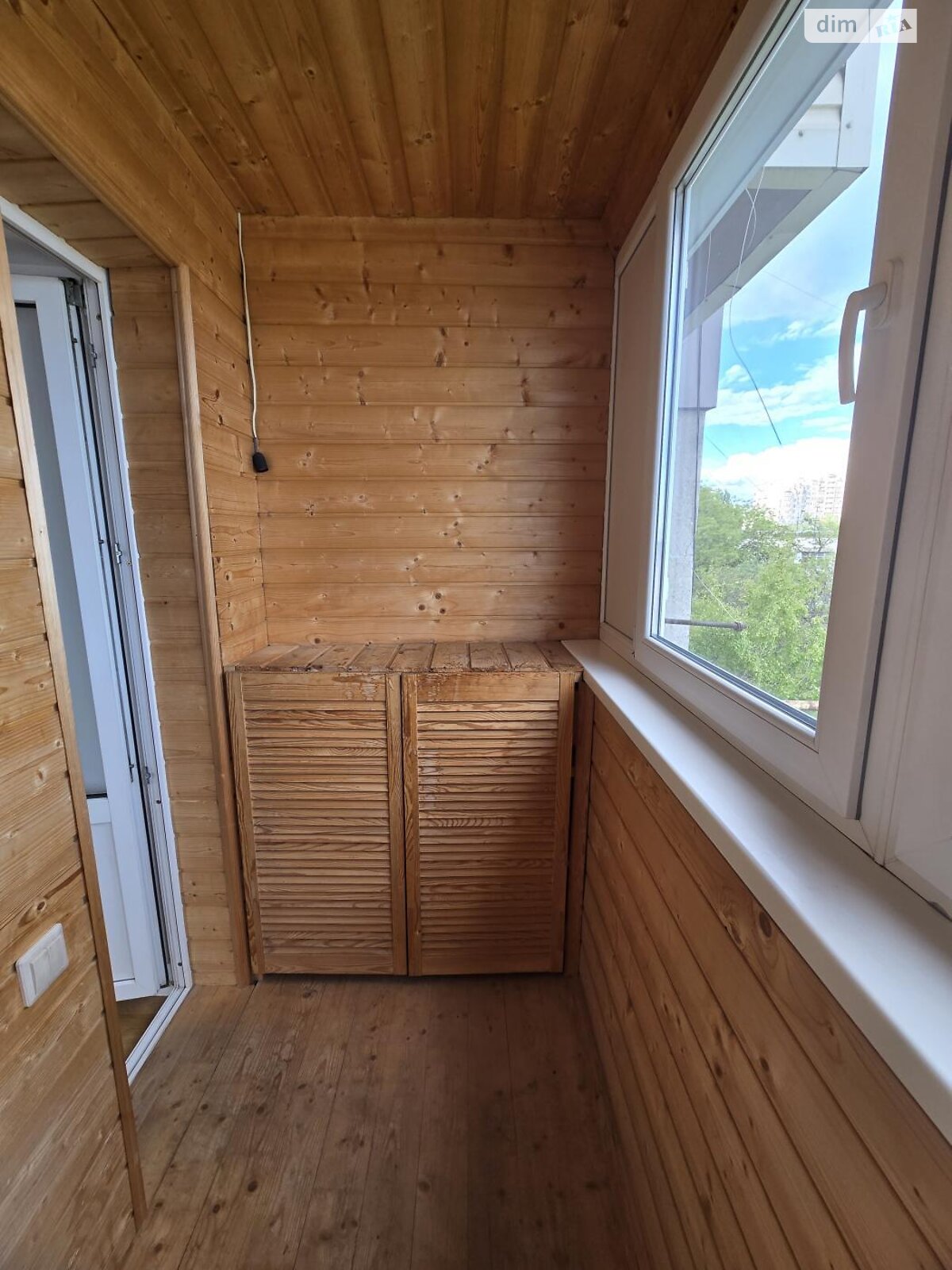 Продажа трехкомнатной квартиры в Одессе, на ул. Ивана Франко, район Приморский фото 1 Продажа трехкомнатной квартиры в Одессе, на ул. Ивана Франко, район Приморский фото 1