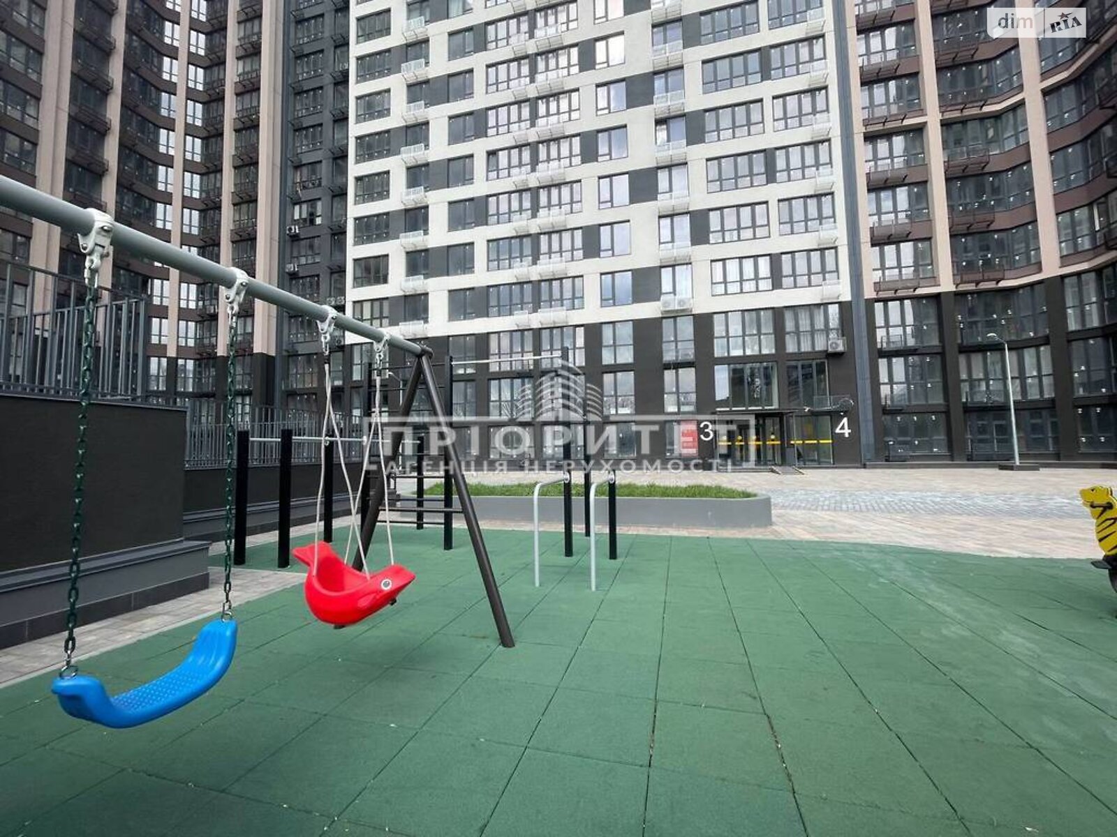 Продажа трехкомнатной квартиры в Одессе, на ул. Ивана Франко, район Приморский фото 1 Продажа трехкомнатной квартиры в Одессе, на ул. Ивана Франко, район Приморский фото 1