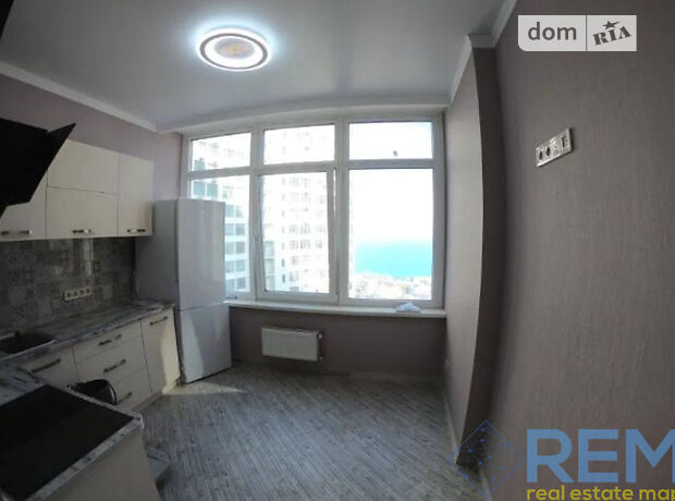 Продажа однокомнатной квартиры в Одессе, на ул. Каманина район Приморский фото 1 Продажа однокомнатной квартиры в Одессе, на ул. Каманина район Приморский фото 1