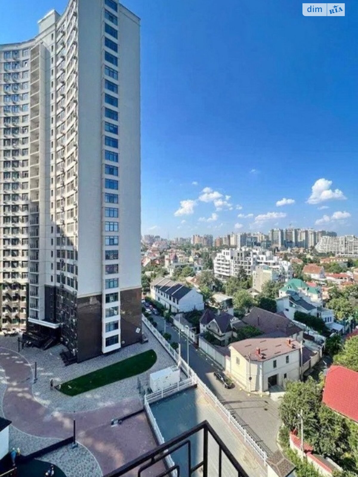 Продажа двухкомнатной квартиры в Одессе, на ул. Каманина 16, район Приморский фото 1