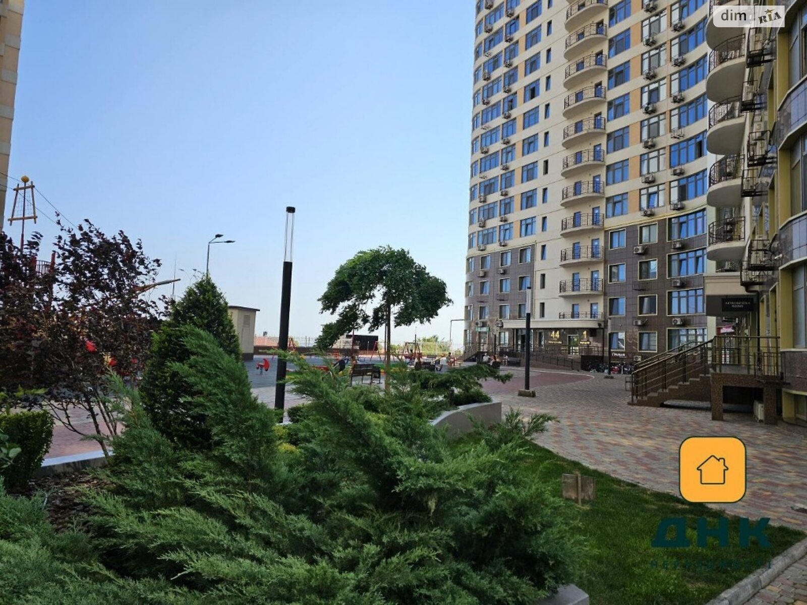 Продажа трехкомнатной квартиры в Одессе, на ул. Каманина 16А/1, район Приморский фото 1