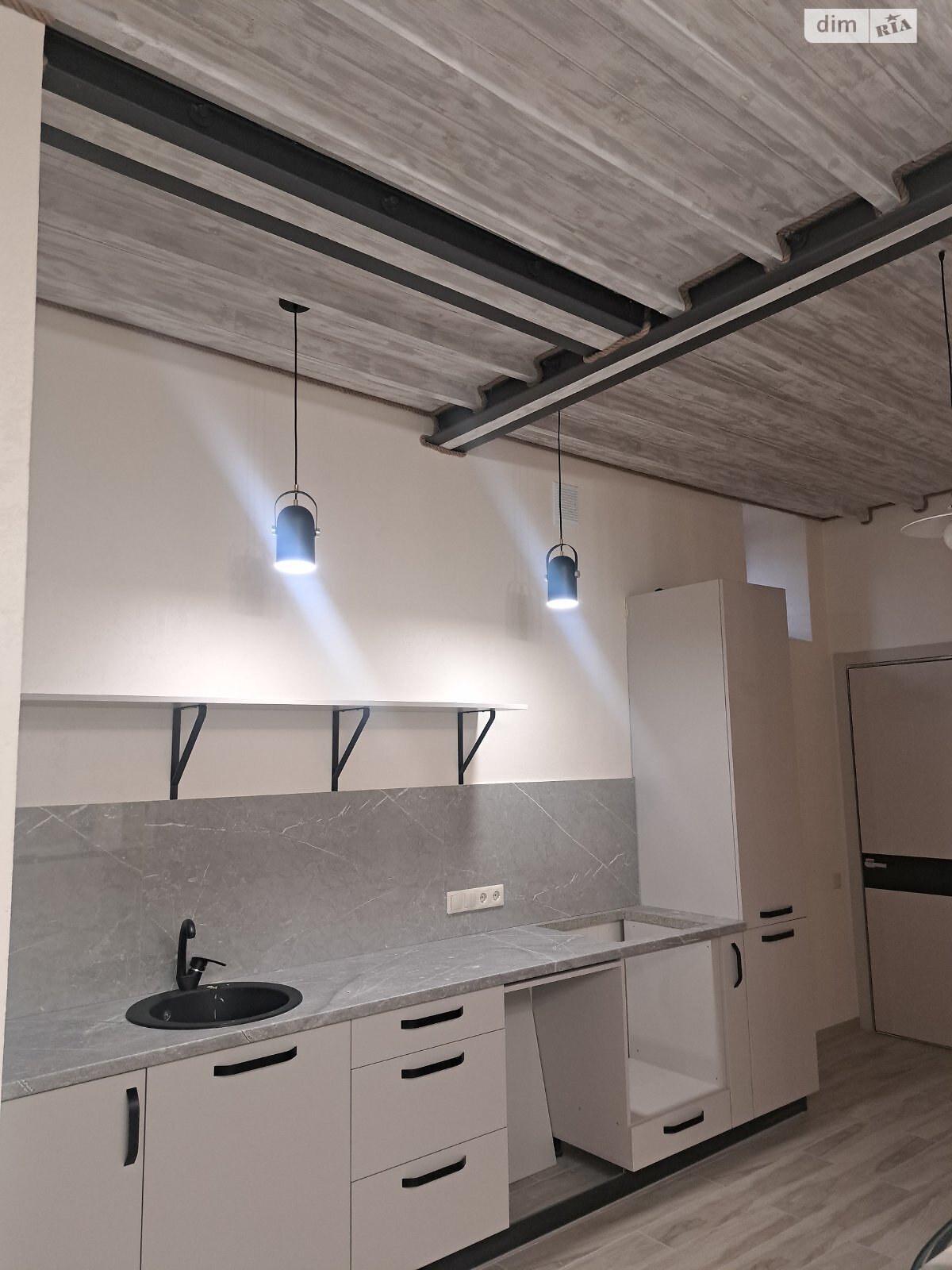 Продажа двухкомнатной квартиры в Одессе, на ул. Канатная, район Приморский фото 1 Продажа двухкомнатной квартиры в Одессе, на ул. Канатная, район Приморский фото 1