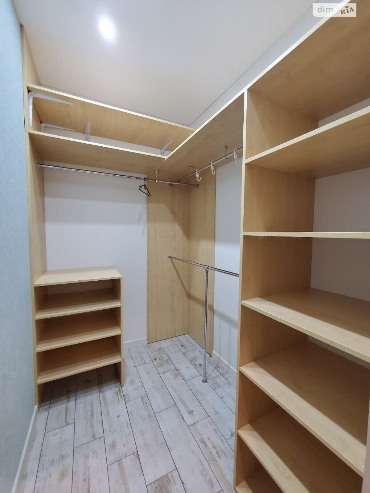 Продаж однокімнатної квартири в Одесі, на вул. Канатна 122А, район Приморський фото 1 Продаж однокімнатної квартири в Одесі, на вул. Канатна 122А, район Приморський фото 1