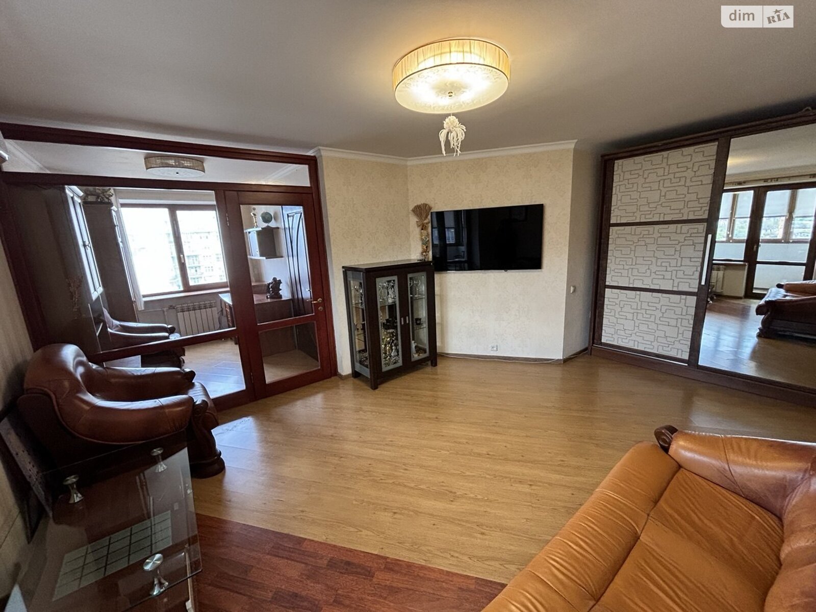 Продажа трехкомнатной квартиры в Одессе, на ул. Канатная, район Приморский фото 1 Продажа трехкомнатной квартиры в Одессе, на ул. Канатная, район Приморский фото 1