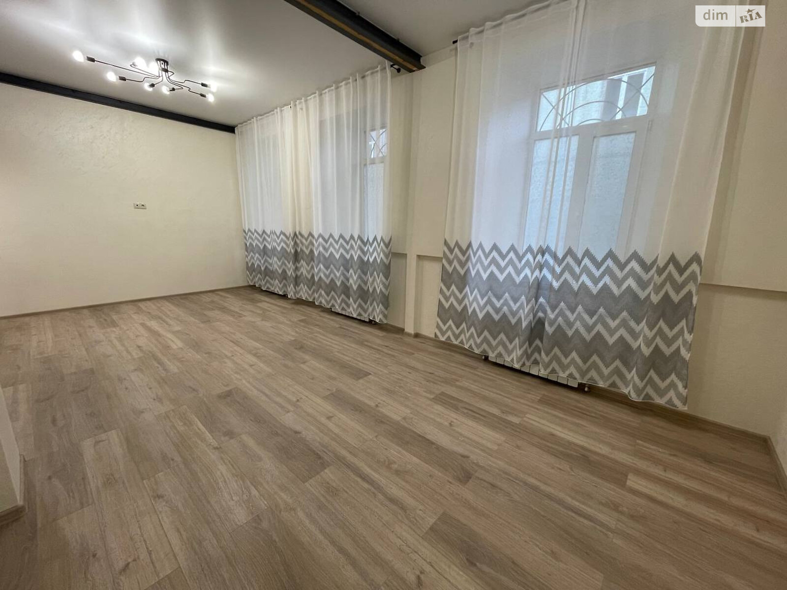 Продаж двокімнатної квартири в Одесі, на вул. Канатна, район Приморський фото 1 Продаж двокімнатної квартири в Одесі, на вул. Канатна, район Приморський фото 1