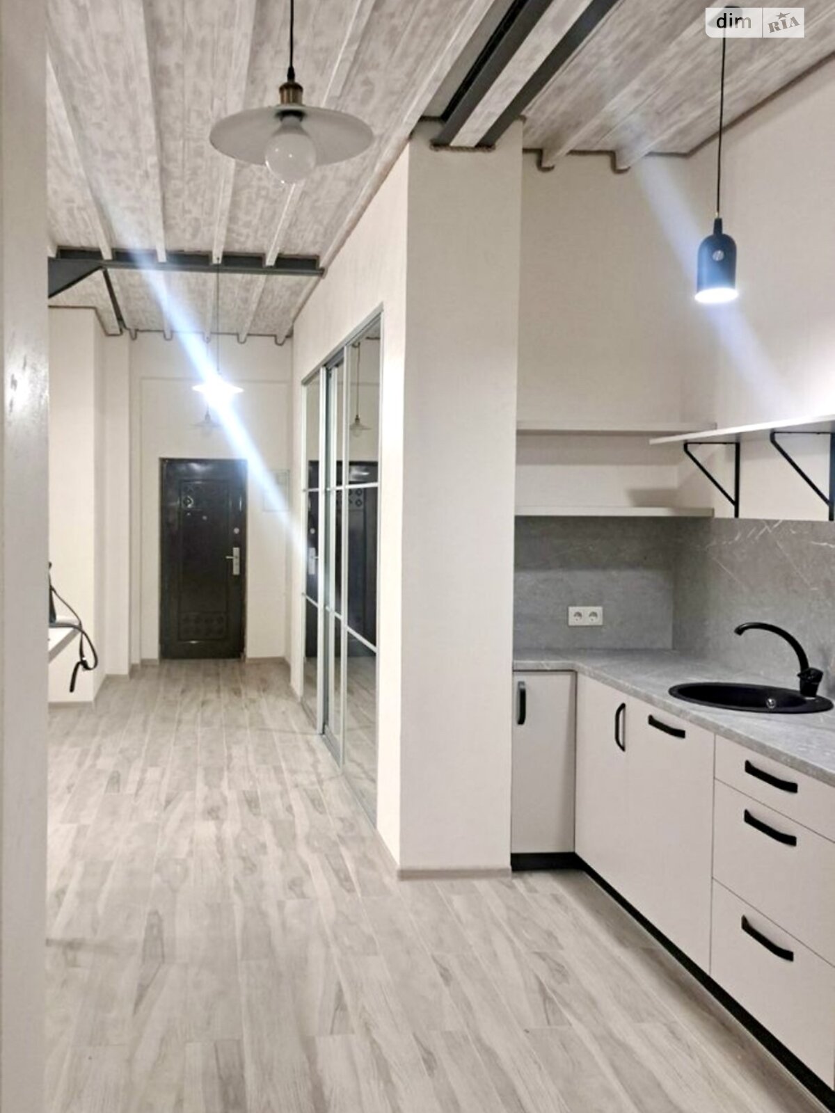 Продажа двухкомнатной квартиры в Одессе, на ул. Канатная, район Приморский фото 1 Продажа двухкомнатной квартиры в Одессе, на ул. Канатная, район Приморский фото 1