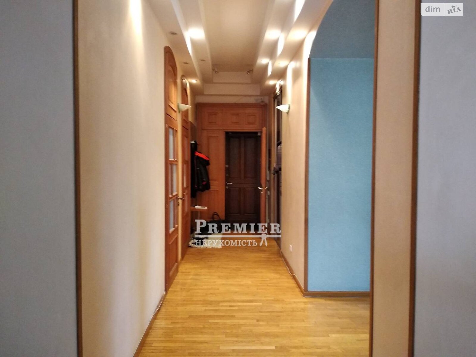 Продажа четырехкомнатной квартиры в Одессе, на ул. Канатная, район Приморский фото 1 Продажа четырехкомнатной квартиры в Одессе, на ул. Канатная, район Приморский фото 1