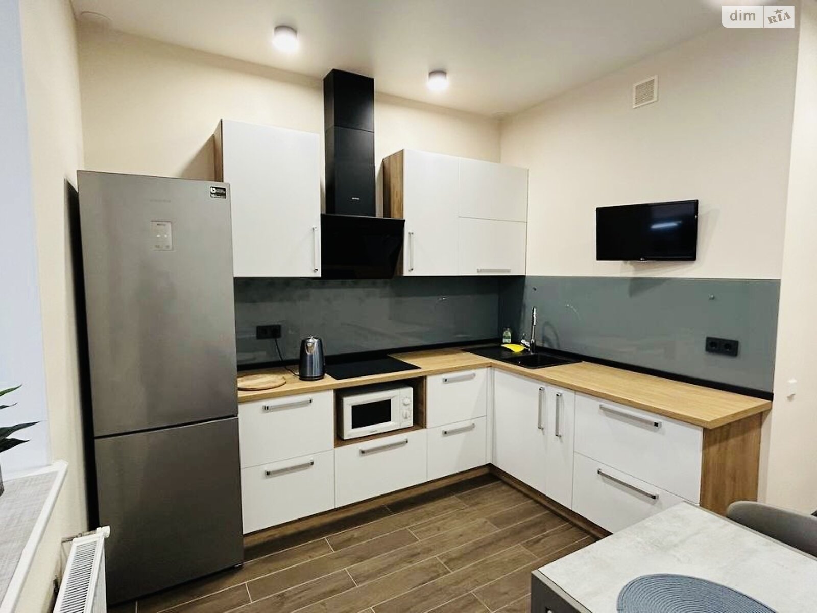 Продажа однокомнатной квартиры в Одессе, на ул. Канатная 122Б, район Приморский фото 1 Продажа однокомнатной квартиры в Одессе, на ул. Канатная 122Б, район Приморский фото 1