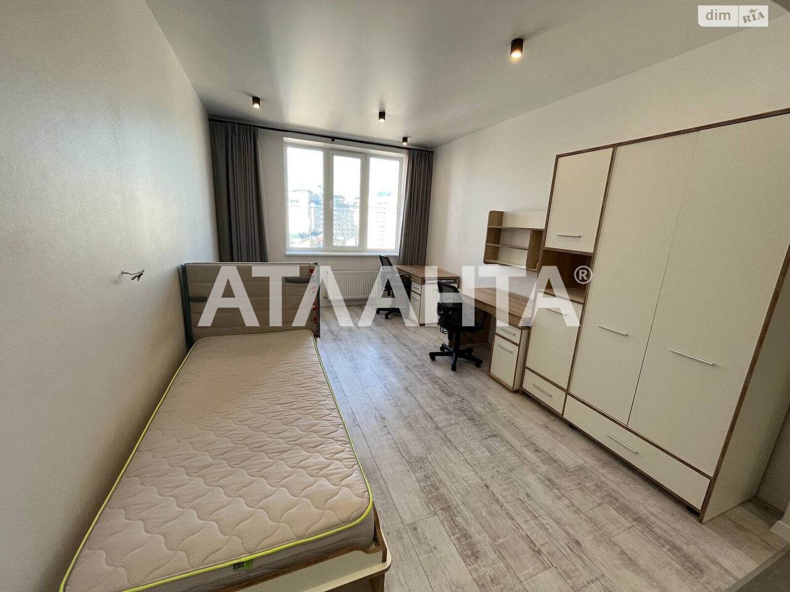 Продажа трехкомнатной квартиры в Одессе, на ул. Канатная, район Приморский фото 1 Продажа трехкомнатной квартиры в Одессе, на ул. Канатная, район Приморский фото 1