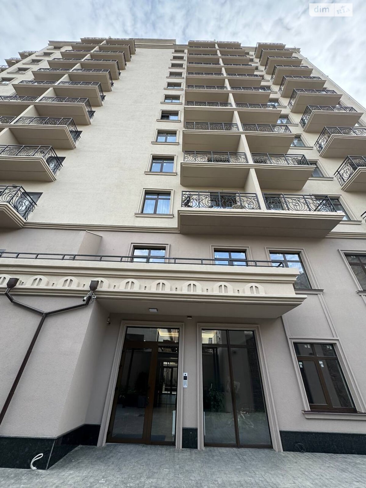 Продаж трикімнатної квартири в Одесі, на вул. Карантинна 22, район Приморський фото 1