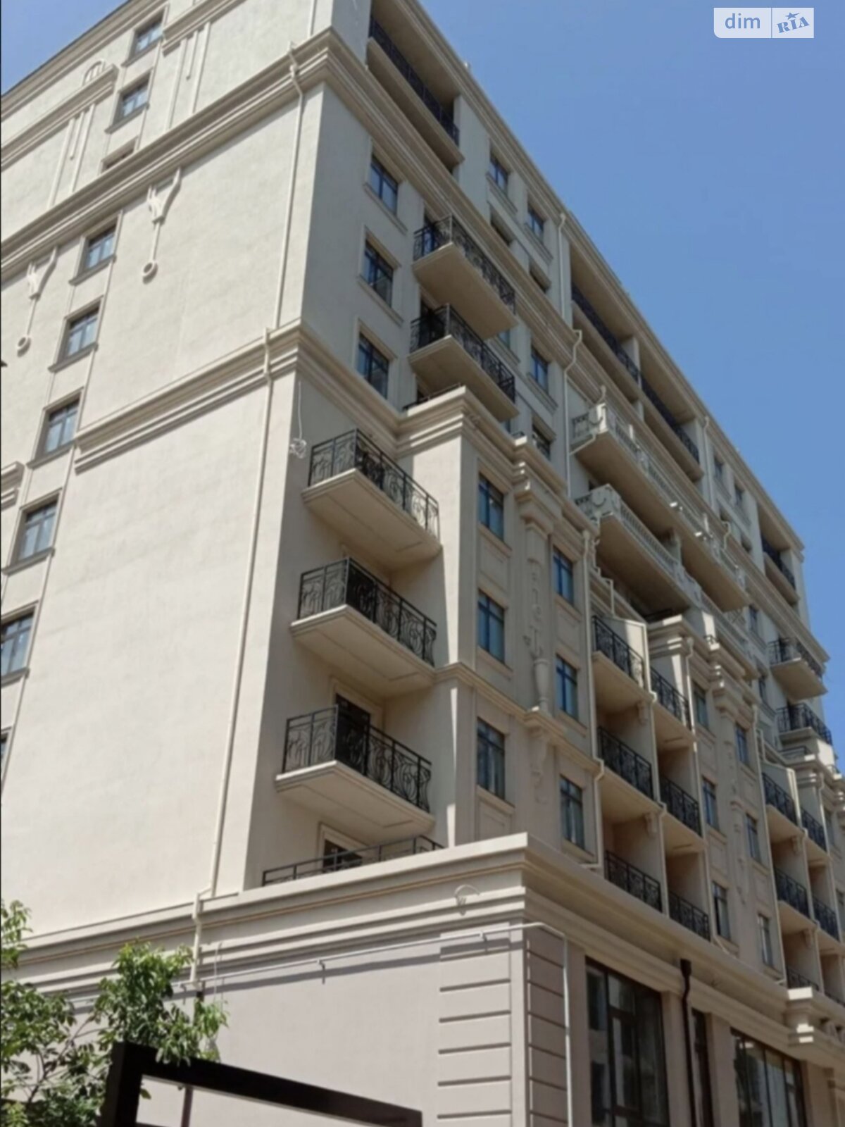 Продажа трехкомнатной квартиры в Одессе, на ул. Карантинная 22, район Приморский фото 1 Продажа трехкомнатной квартиры в Одессе, на ул. Карантинная 22, район Приморский фото 1
