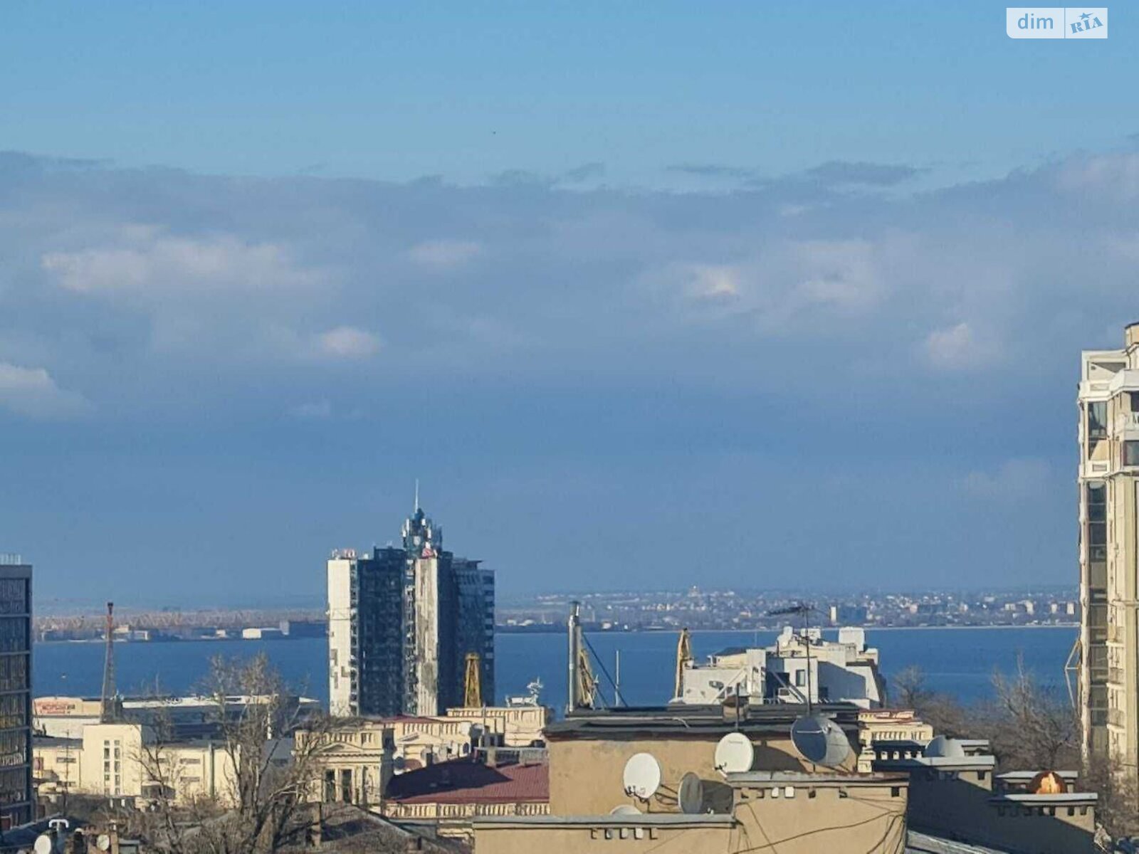 Продаж трикімнатної квартири в Одесі, на вул. Карантинна 22, район Приморський фото 1 Продаж трикімнатної квартири в Одесі, на вул. Карантинна 22, район Приморський фото 1